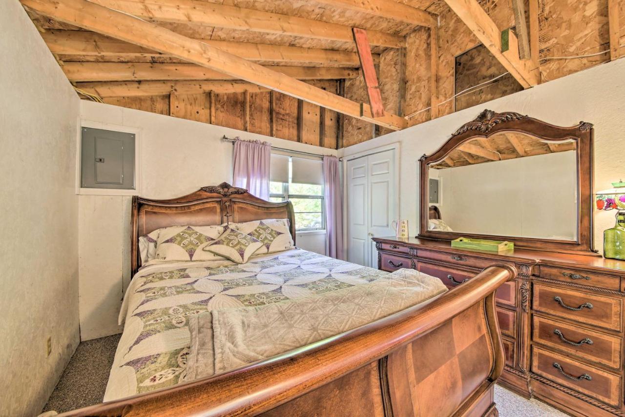 Rustic Retreat Across From Lake Family Friendly! Union Luaran gambar
