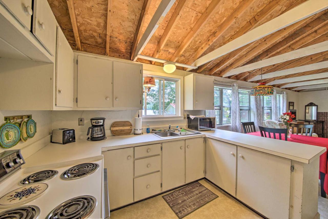 Rustic Retreat Across From Lake Family Friendly! Union Luaran gambar