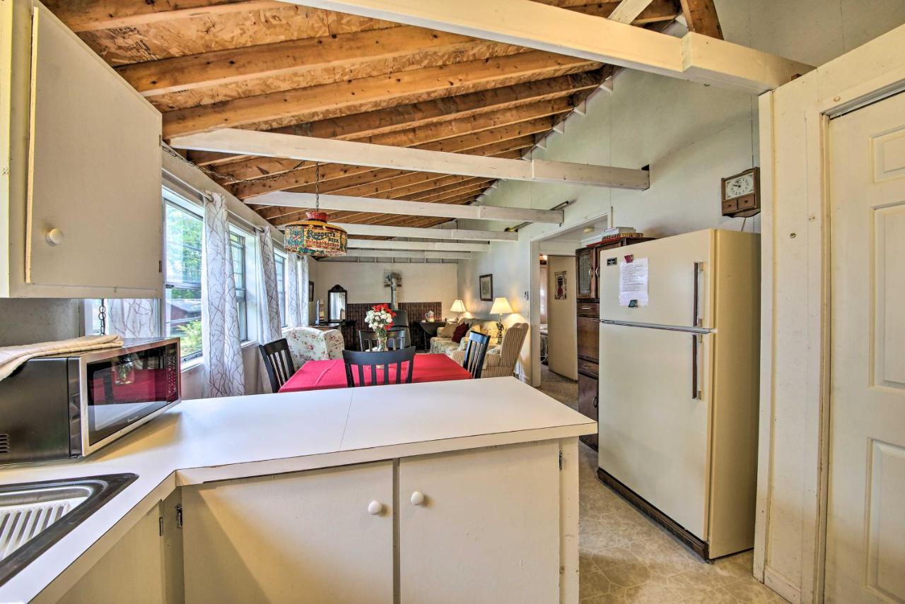 Rustic Retreat Across From Lake Family Friendly! Union Luaran gambar